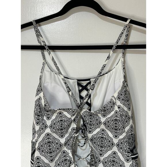 La Blanca Oasis Tile Strappy Back One-Piece Swimsuit White Black Size 14 NWT - Picture 10 of 15